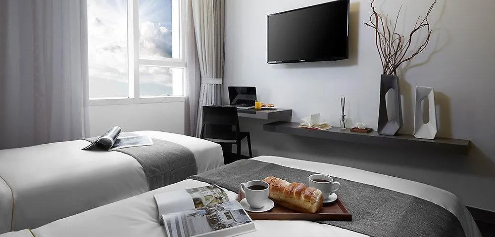 Grand Palace Hotel Inchon 3*,